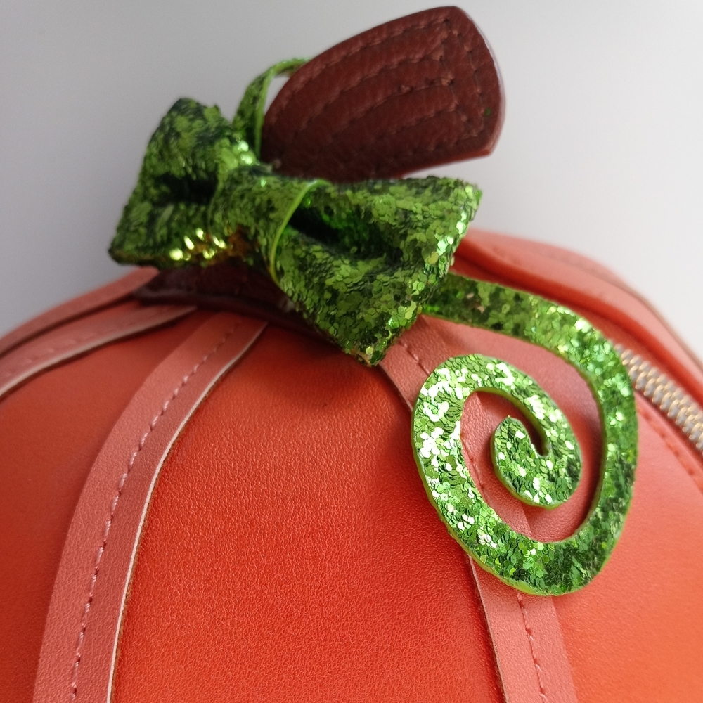 Betsey Johnson pumpkin crossbody - Picture 12 of 12